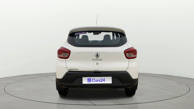 Second-hand 2018 Renault KWID 1.0 RXT for sale in Ahmedabad-3