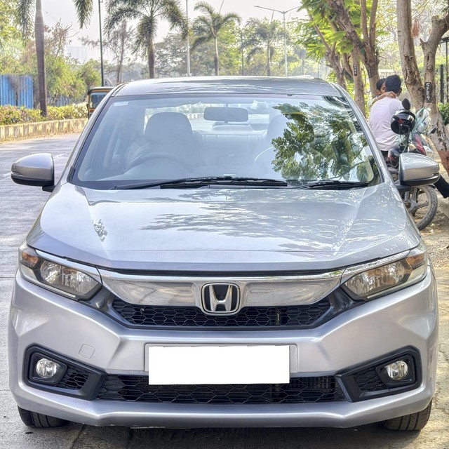 Second-hand 2018 Honda Amaze V CVT Diesel BSIV for sale in Mumbai-5