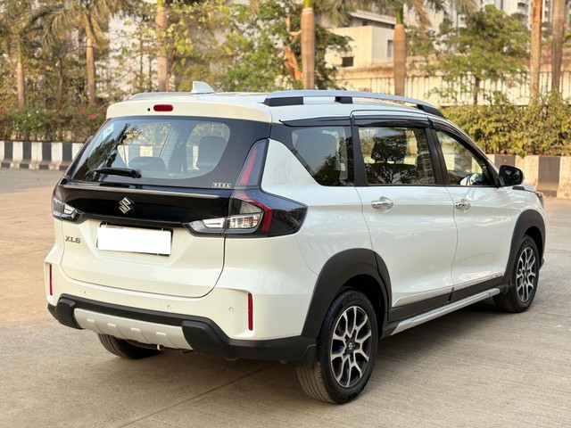 Second-hand 2024 Maruti Suzuki XL6 Zeta CNG for sale in Thane-10