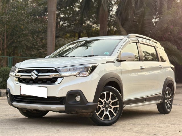 Second-hand 2024 Maruti Suzuki XL6 Zeta CNG for sale in Thane-3