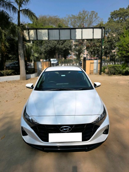 Hyundai i20 Magna Second-hand 2023 Hyundai i20 Magna for sale in New Delhi