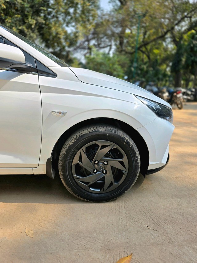 Second-hand 2023 Hyundai i20 Magna for sale in New Delhi-14