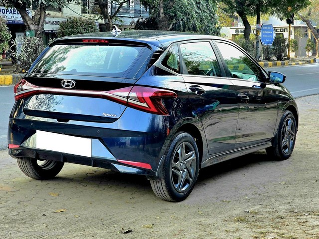 Second-hand 2021 Hyundai i20 Sportz IVT BSVI for sale in New Delhi-13