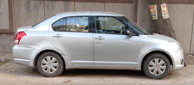 Second-hand 2011 Maruti Suzuki Swift Dzire VXi for sale in Sahibabad-0