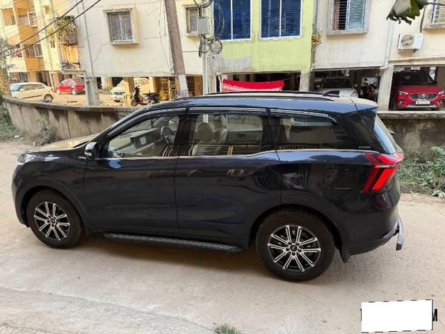 Second-hand 2024 Mahindra XUV700 AX7 7Str Diesel for sale in Khordha-2