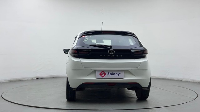 Second-hand 2021 Tata Altroz XZ Diesel for sale in New Delhi-4