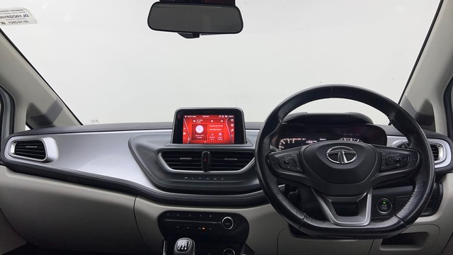 Second-hand 2021 Tata Altroz XZ Diesel for sale in New Delhi-11