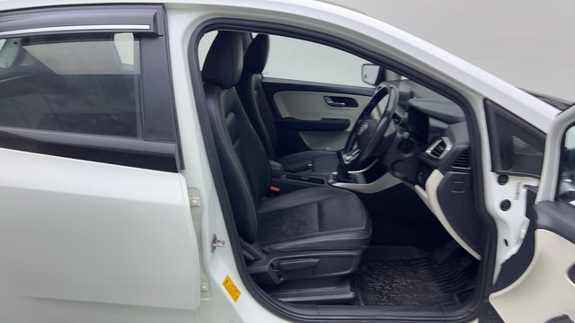 Second-hand 2021 Tata Altroz XZ Diesel for sale in New Delhi-15