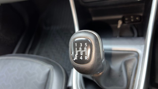 Second-hand 2021 Tata Altroz XZ Diesel for sale in New Delhi-12