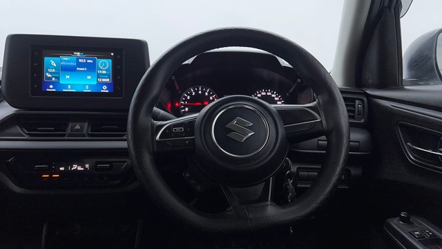 Second-hand 2025 Maruti Suzuki Swift VXI for sale in Gurgaon-31