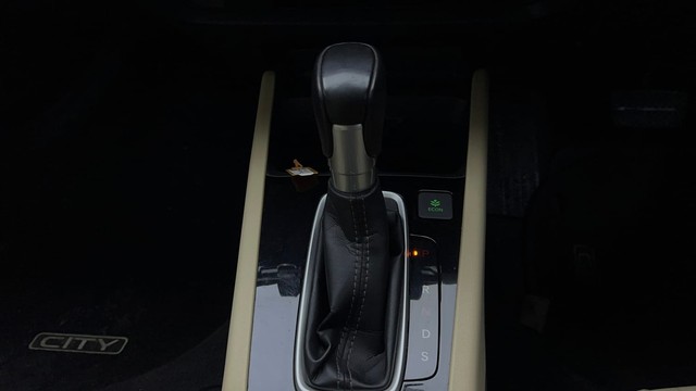 Second-hand 2022 Honda City VX MT for sale in Gurgaon-12