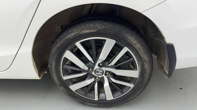 Second-hand 2022 Honda City VX MT for sale in Gurgaon-19