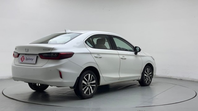 Second-hand 2022 Honda City VX MT for sale in Gurgaon-3