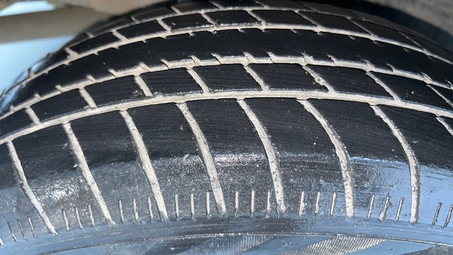 Second-hand 2019 Honda Amaze V for sale in Noida-37