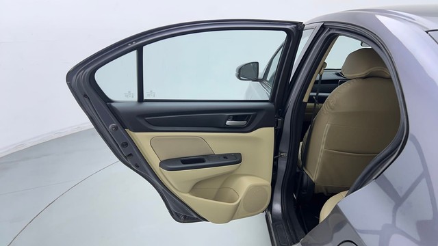 Second-hand 2019 Honda Amaze V for sale in Noida-23