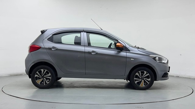 Second-hand 2019 Tata Tiago XE CNG for sale in Noida-2
