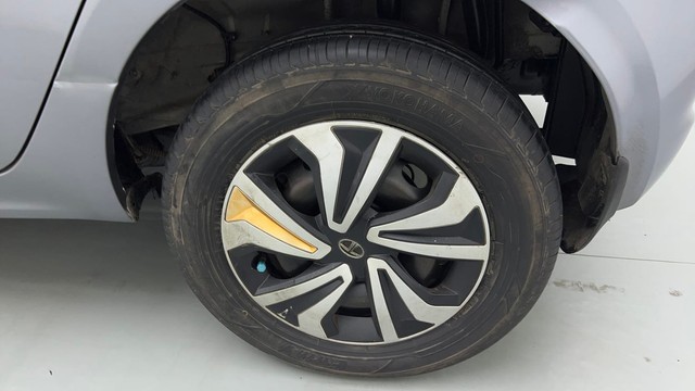 Second-hand 2019 Tata Tiago XE CNG for sale in Noida-19