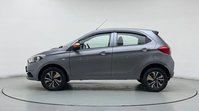 Second-hand 2019 Tata Tiago XE CNG for sale in Noida-6