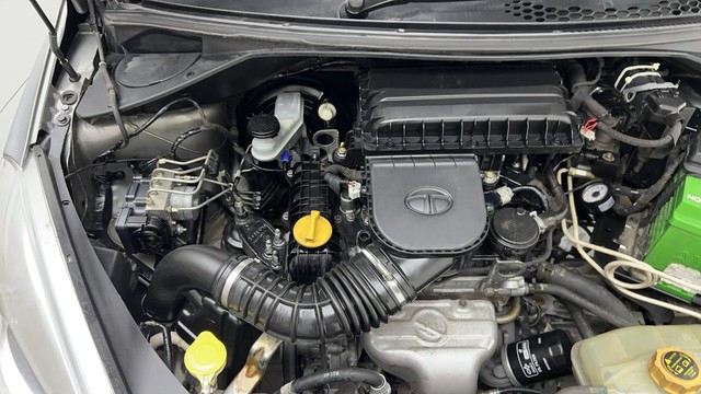 Second-hand 2019 Tata Tiago XE CNG for sale in Noida-32