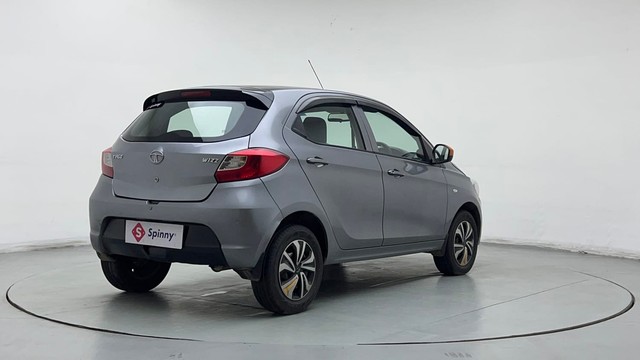 Second-hand 2019 Tata Tiago XE CNG for sale in Noida-3