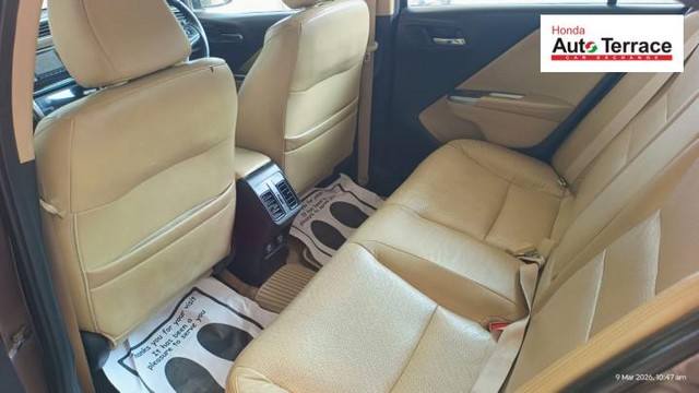 Second-hand 2015 Honda City VX MT for sale in Chandigarh-9