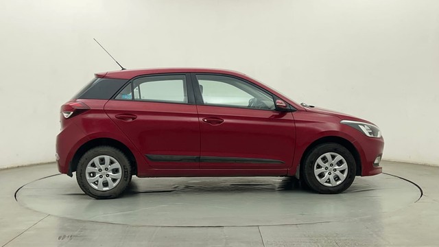Second-hand 2015 Hyundai i20 Sportz 1.2 for sale in Mumbai-2