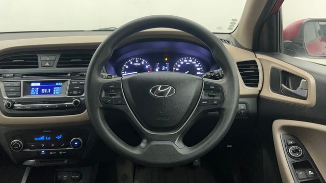 Second-hand 2015 Hyundai i20 Sportz 1.2 for sale in Mumbai-31