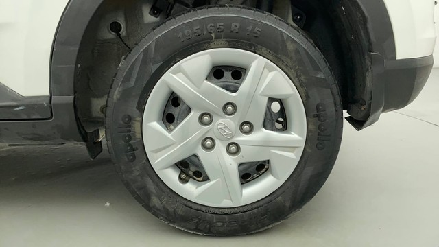 Second-hand 2022 Hyundai Venue SX BSVI for sale in Ahmedabad-19