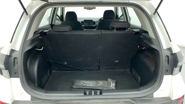 Second-hand 2022 Hyundai Venue SX BSVI for sale in Ahmedabad-9