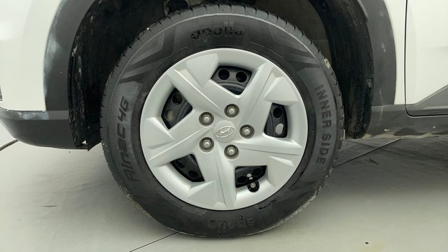 Second-hand 2022 Hyundai Venue SX BSVI for sale in Ahmedabad-20