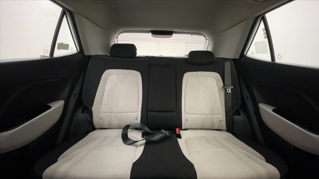 Second-hand 2022 Hyundai Venue SX BSVI for sale in Ahmedabad-37