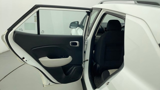 Second-hand 2022 Hyundai Venue SX BSVI for sale in Ahmedabad-33