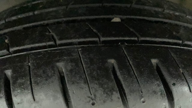 Second-hand 2022 Hyundai Venue SX BSVI for sale in Ahmedabad-28