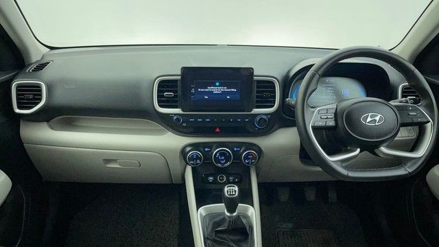 Second-hand 2022 Hyundai Venue SX BSVI for sale in Ahmedabad-11