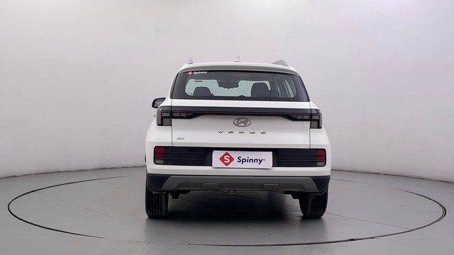 Second-hand 2022 Hyundai Venue SX BSVI for sale in Ahmedabad-4