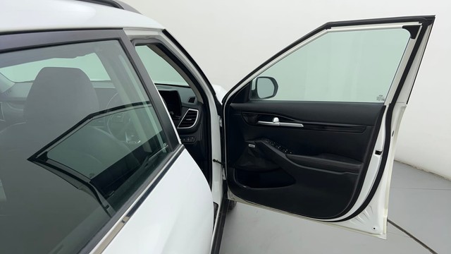 Second-hand 2020 Kia Seltos GTX Plus Diesel AT for sale in Ahmedabad-16