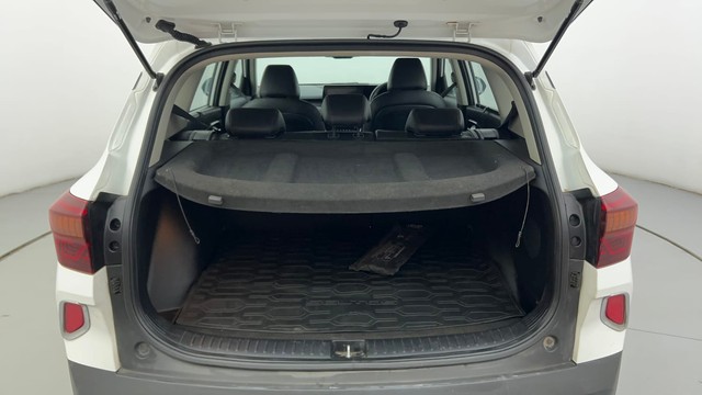 Second-hand 2020 Kia Seltos GTX Plus Diesel AT for sale in Ahmedabad-9