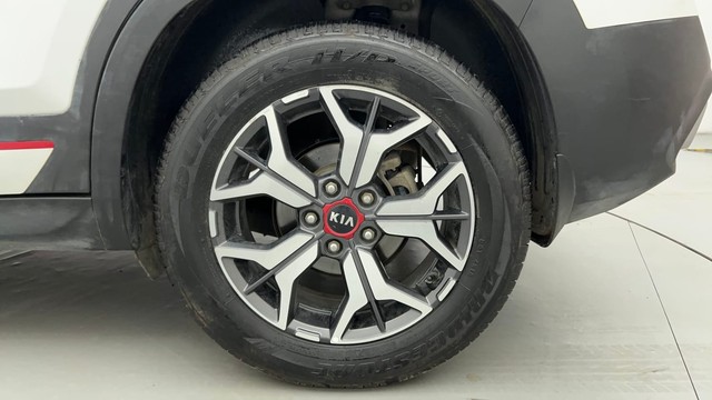 Second-hand 2020 Kia Seltos GTX Plus Diesel AT for sale in Ahmedabad-19