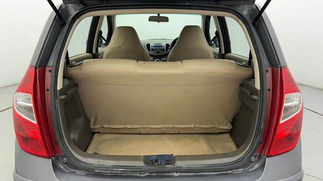 Second-hand 2013 Hyundai i10 Sportz 1.1L for sale in Ahmedabad-9