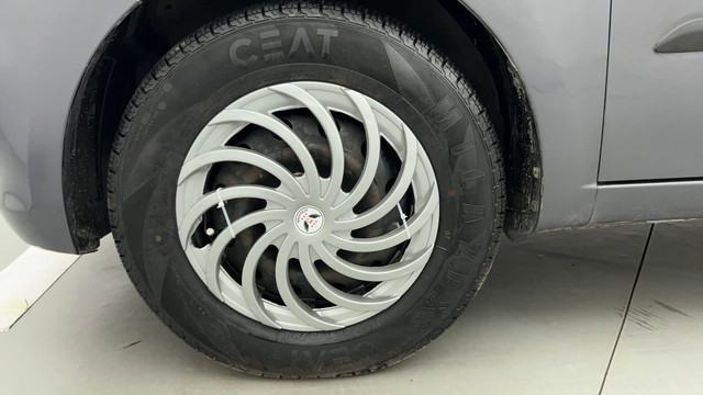 Second-hand 2013 Hyundai i10 Sportz 1.1L for sale in Ahmedabad-20