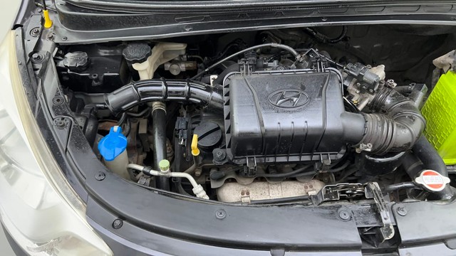 Second-hand 2013 Hyundai i10 Sportz 1.1L for sale in Ahmedabad-33