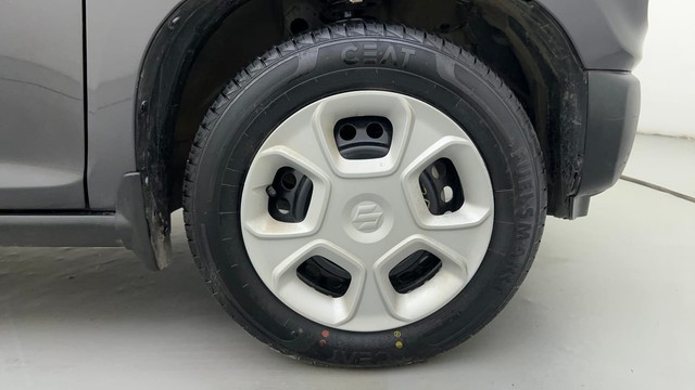 Second-hand 2024 Maruti Suzuki S-Presso VXi Plus Opt AT for sale in Ahmedabad-17