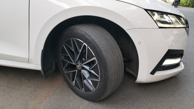 Second-hand 2022 Skoda Octavia Laurin and Klement for sale in Coimbatore-8