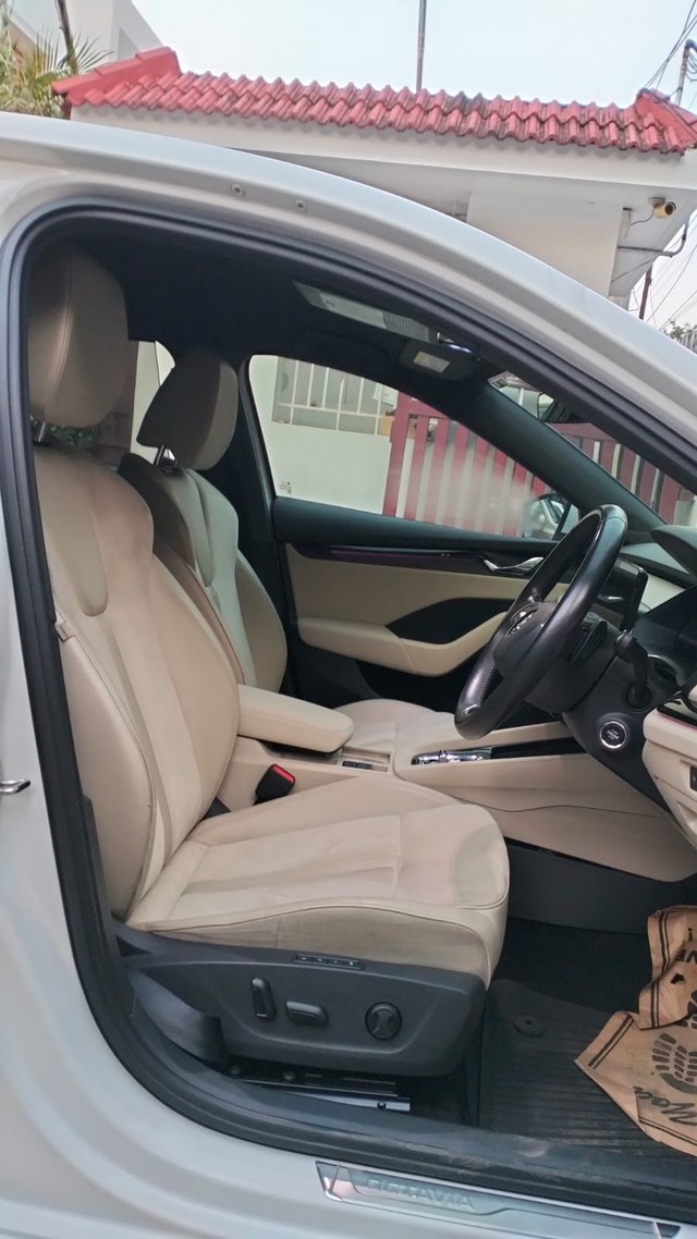 Second-hand 2022 Skoda Octavia Laurin and Klement for sale in Coimbatore-12