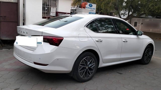 Second-hand 2022 Skoda Octavia Laurin and Klement for sale in Coimbatore-18