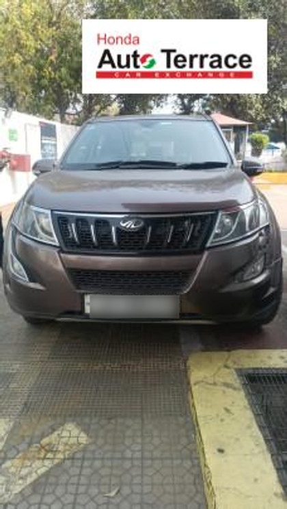 Second-hand 2017 Mahindra XUV500 G AT for sale in Chandigarh