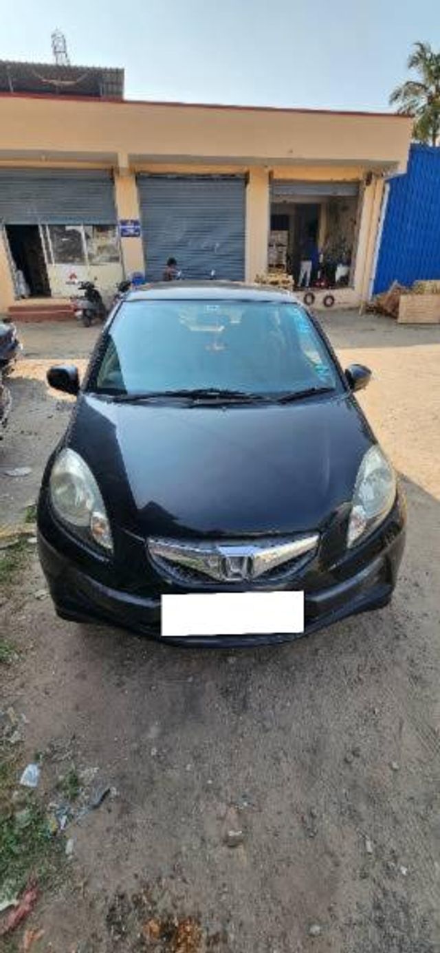 Honda Brio E MT Second-hand 2012 Honda Brio E MT for sale in Chennai