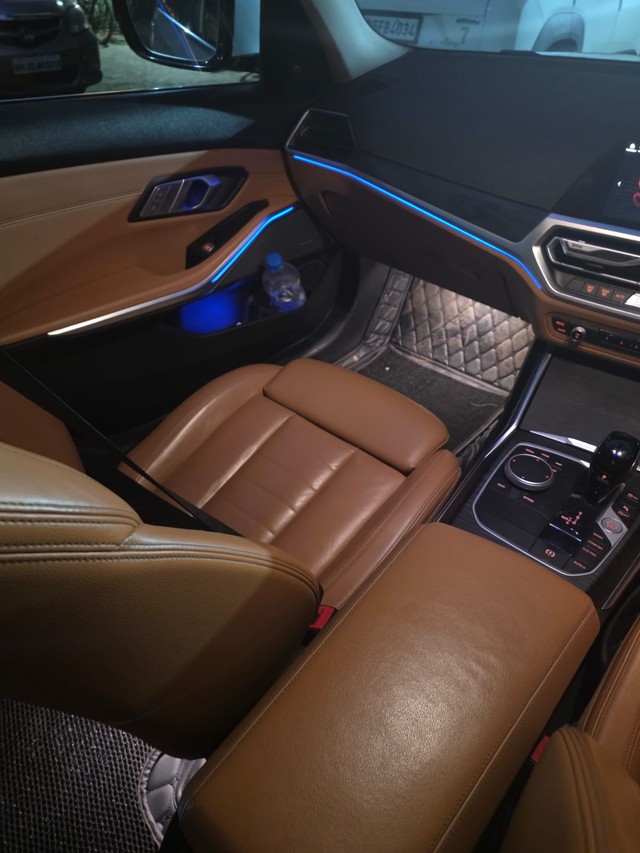 Second-hand 2022 BMW 3 Series 320d Luxury Line for sale in Mumbai-8