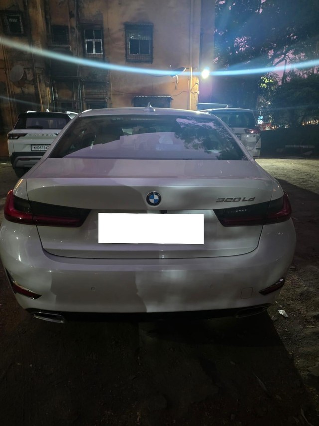 Second-hand 2022 BMW 3 Series 320d Luxury Line for sale in Mumbai-1