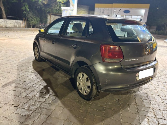 Second-hand 2010 Volkswagen Polo IPL II 1.2 Petrol Highline for sale in Lucknow-11